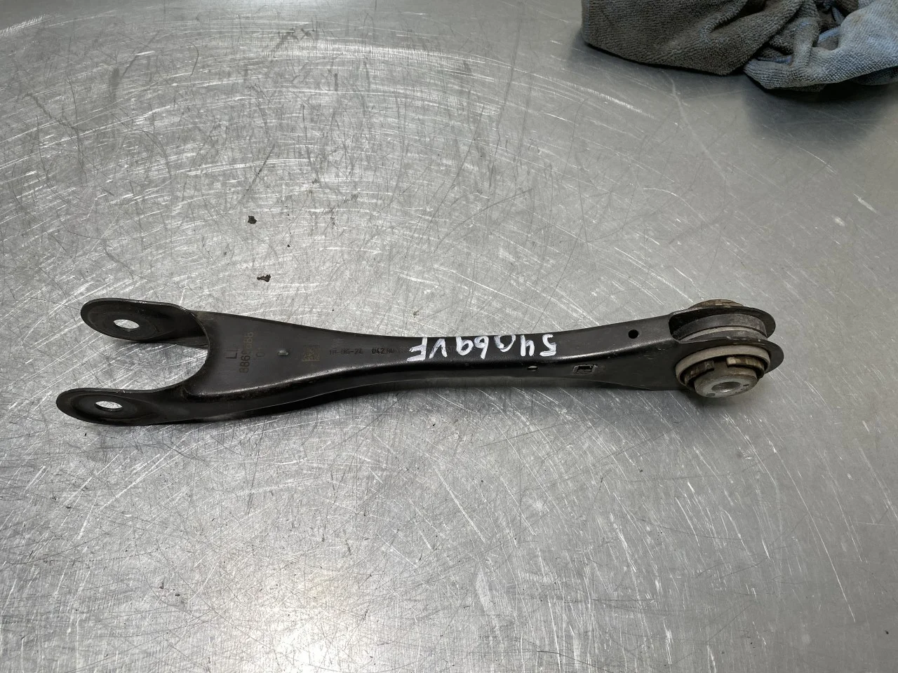 BMW I4 G26 2021-> Braț suspensie, stânga spate