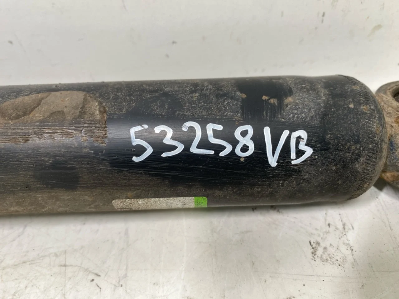 Hongqi E-HS9 2022- Shock absorber, rear view 4