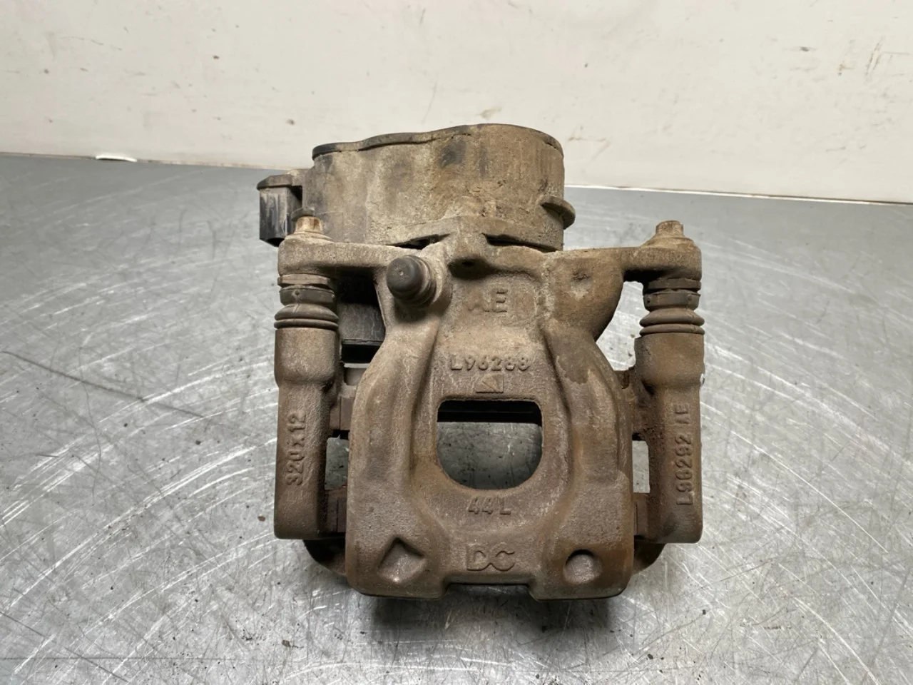 Mercedes EQA H243 2021- Etrier frână spate stânga