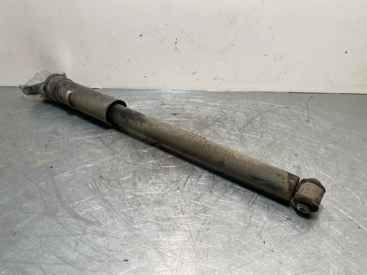 Mercedes EQA H243 2021- Amortizor, spate