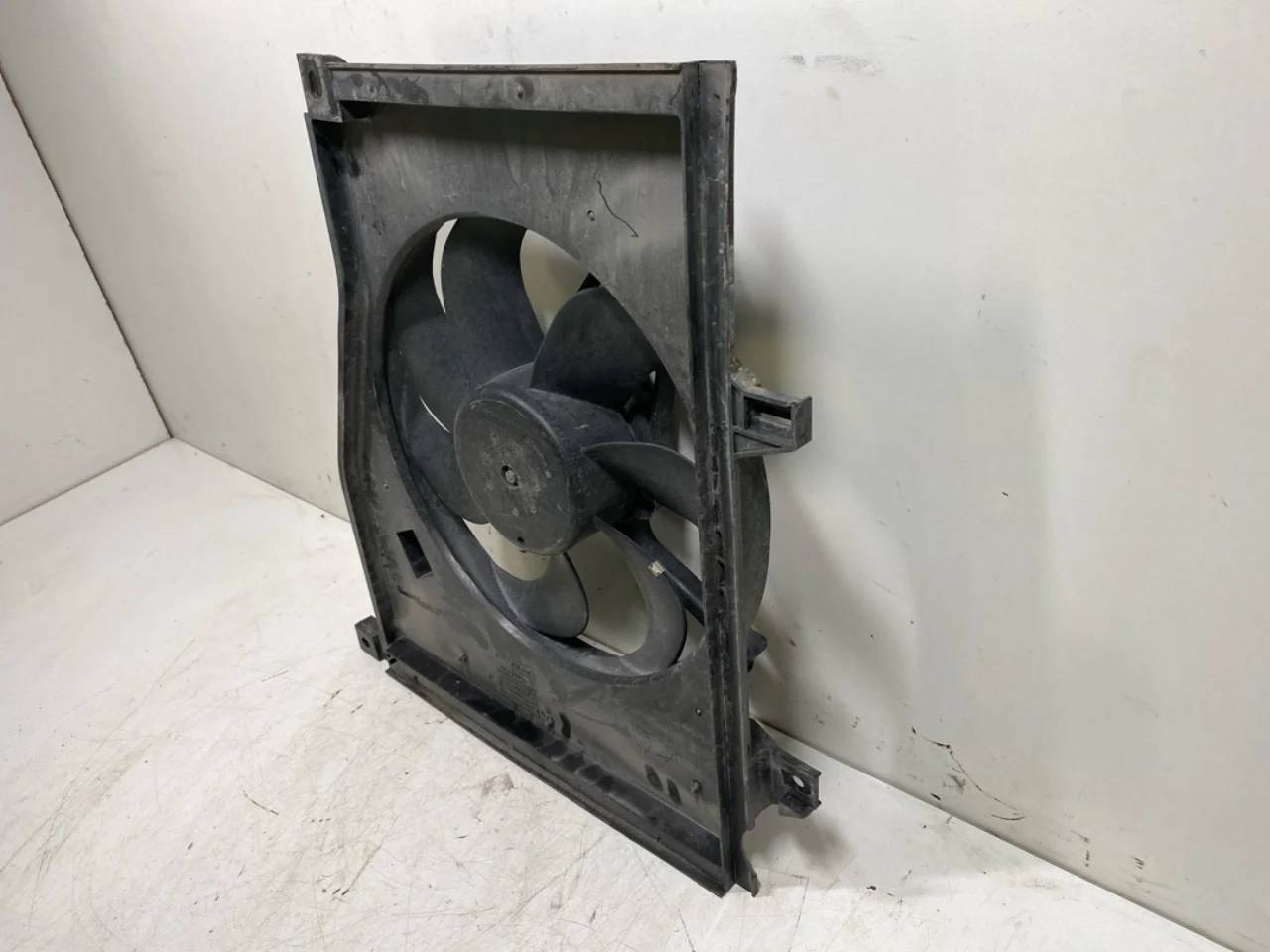 Maxus EV80 2019-> Hűtőventilátor, elektromos nézet 2
