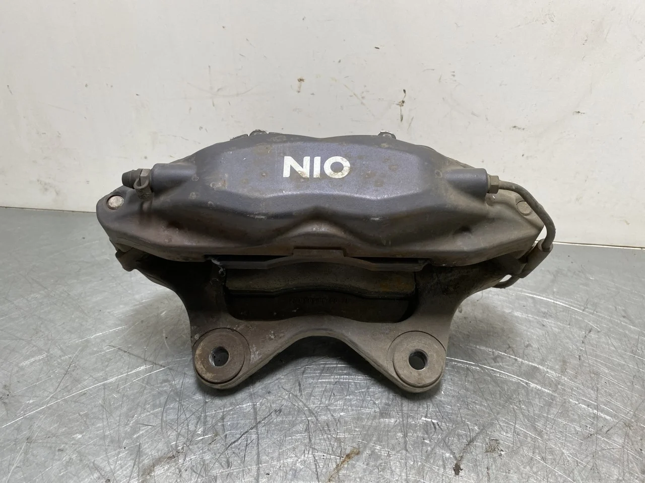 Nio ES8 23-24 Etrier frână față stânga vedere 2
