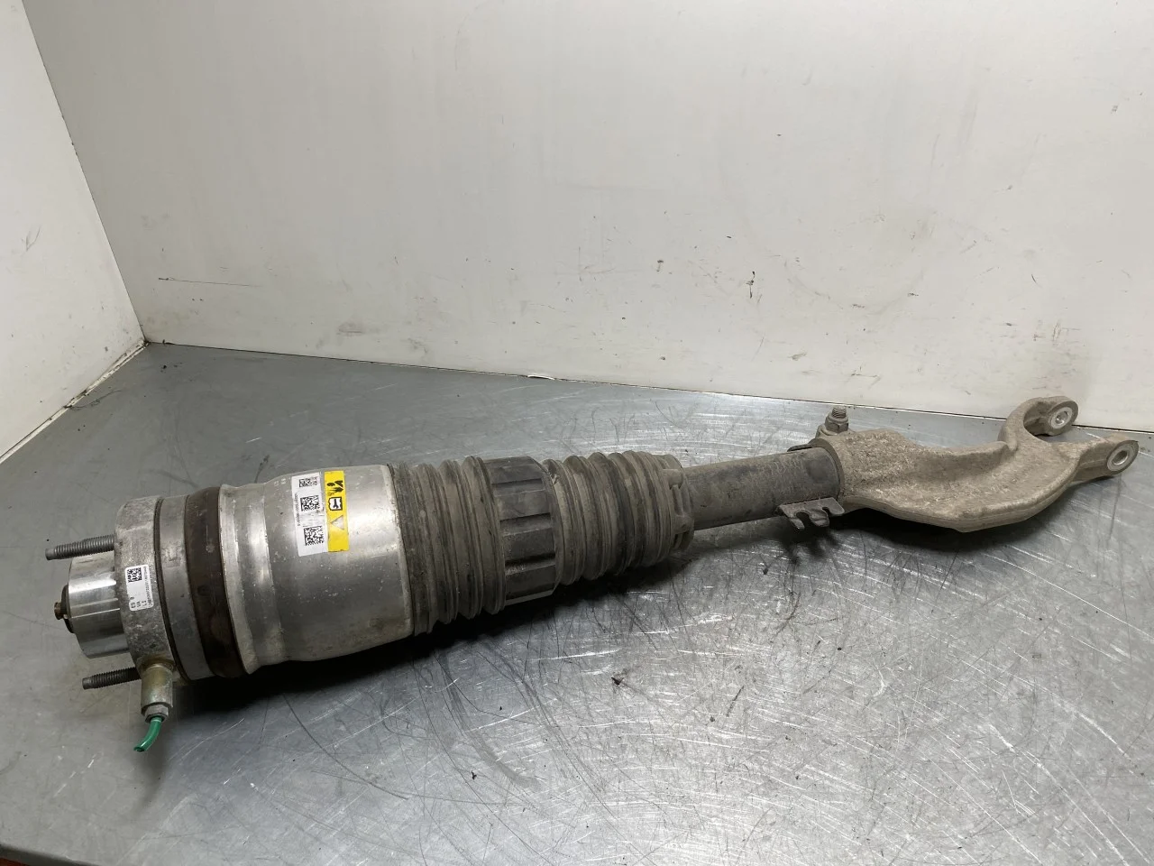 Nio ES8 23-24 Air spring bellows / air cushion, level control view 2