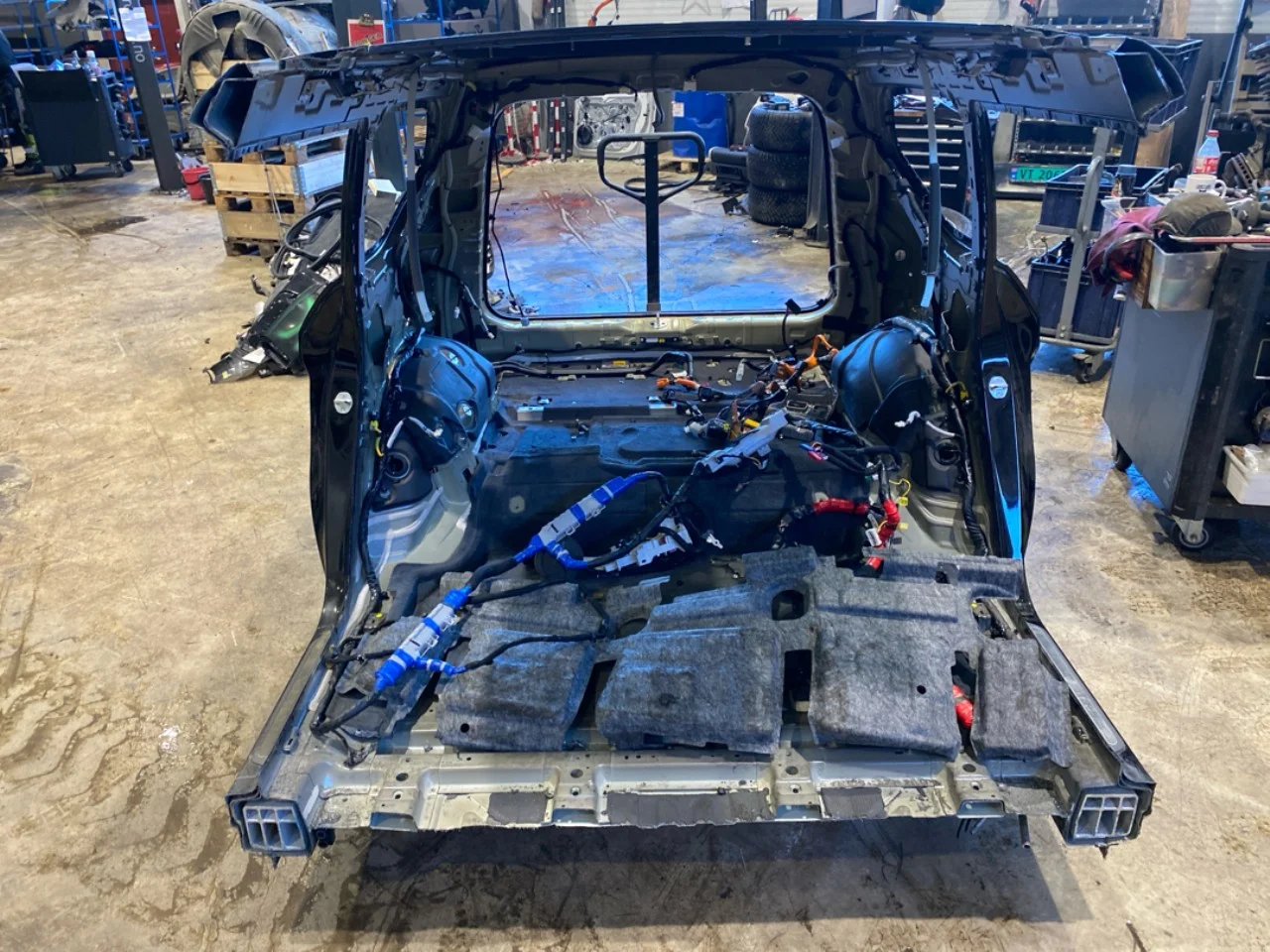 Rear section / body