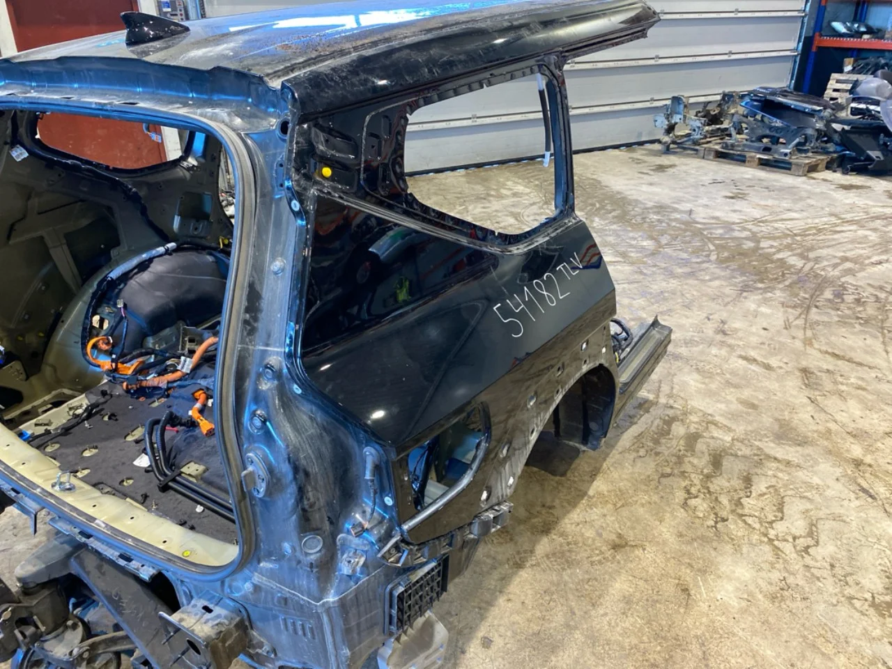 Rear section / body view 4