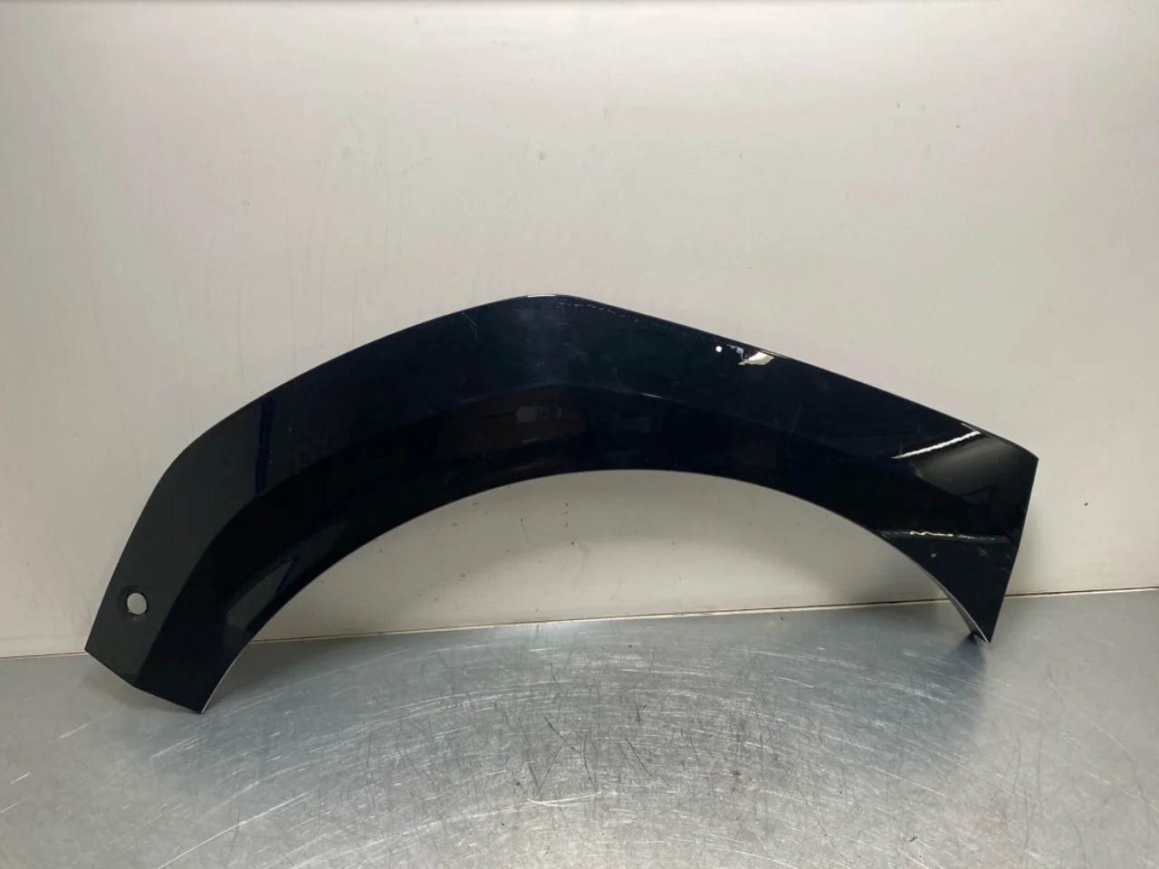 Wheel arch trim