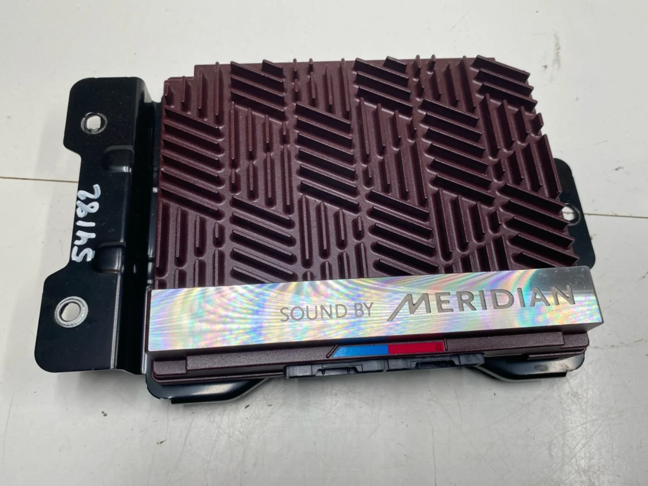 Radio / hi-fi amplifier