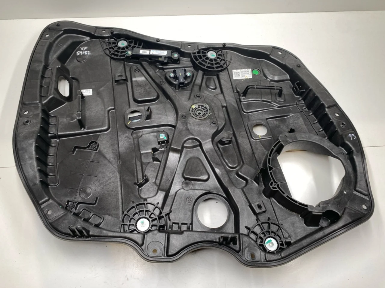 Electric window regulator, complete view 2