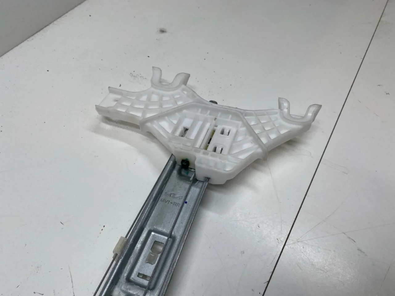 Electric window regulator, complete view 4