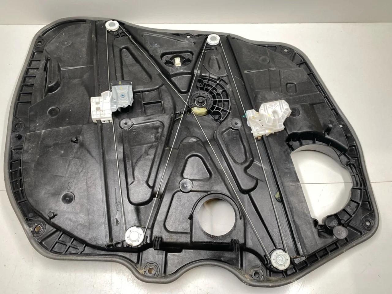 Electric window regulator, complete