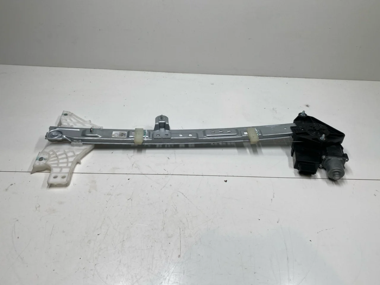 Electric window regulator, complete