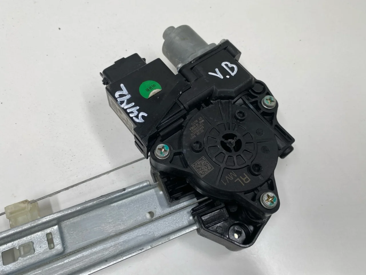 Electric window regulator, complete view 3
