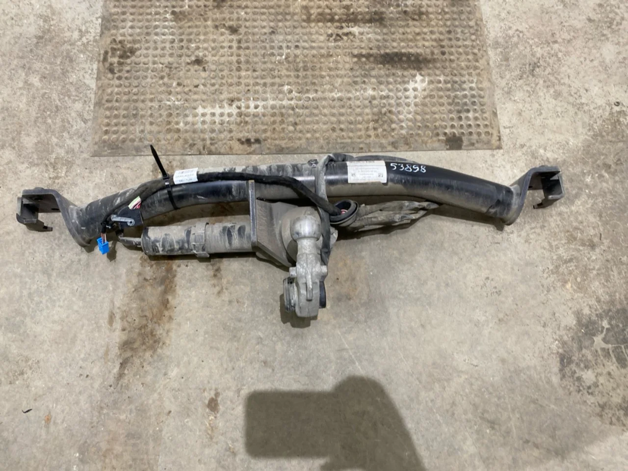 Mercedes EQC 2020- Tow bar