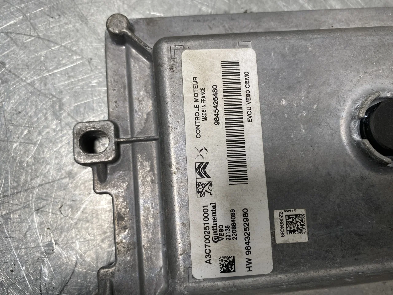 Opel / Vauxhall OPEL MOKKA 21 > Vezérlőegység, befecskendezés (benzin) nézet 2