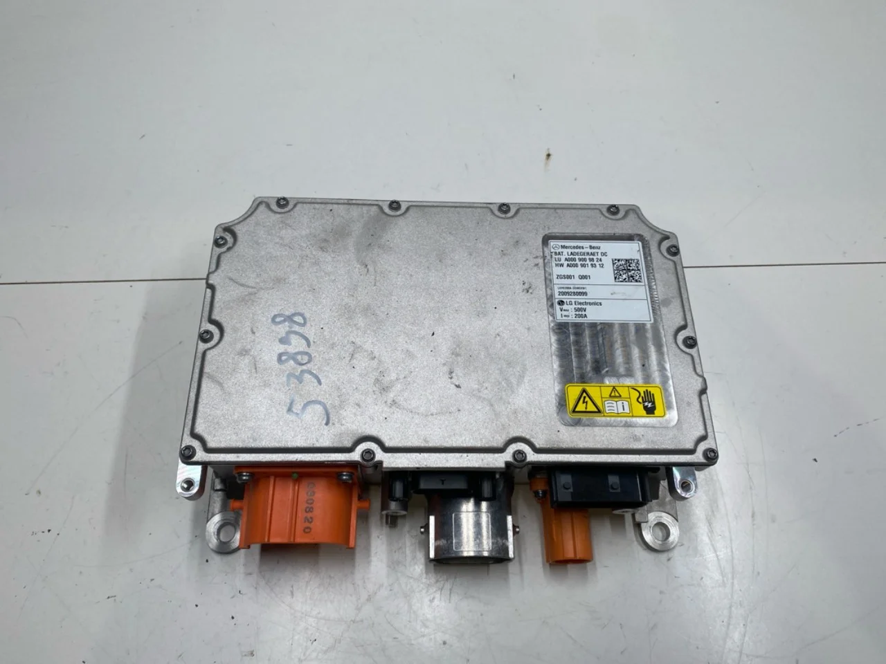Mercedes EQC 2020- Inverter, 12-220V