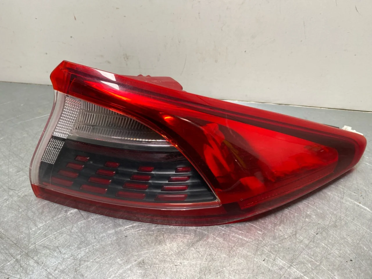 Hyundai IONIQ AE 2017-22 Lampă spate dreapta
