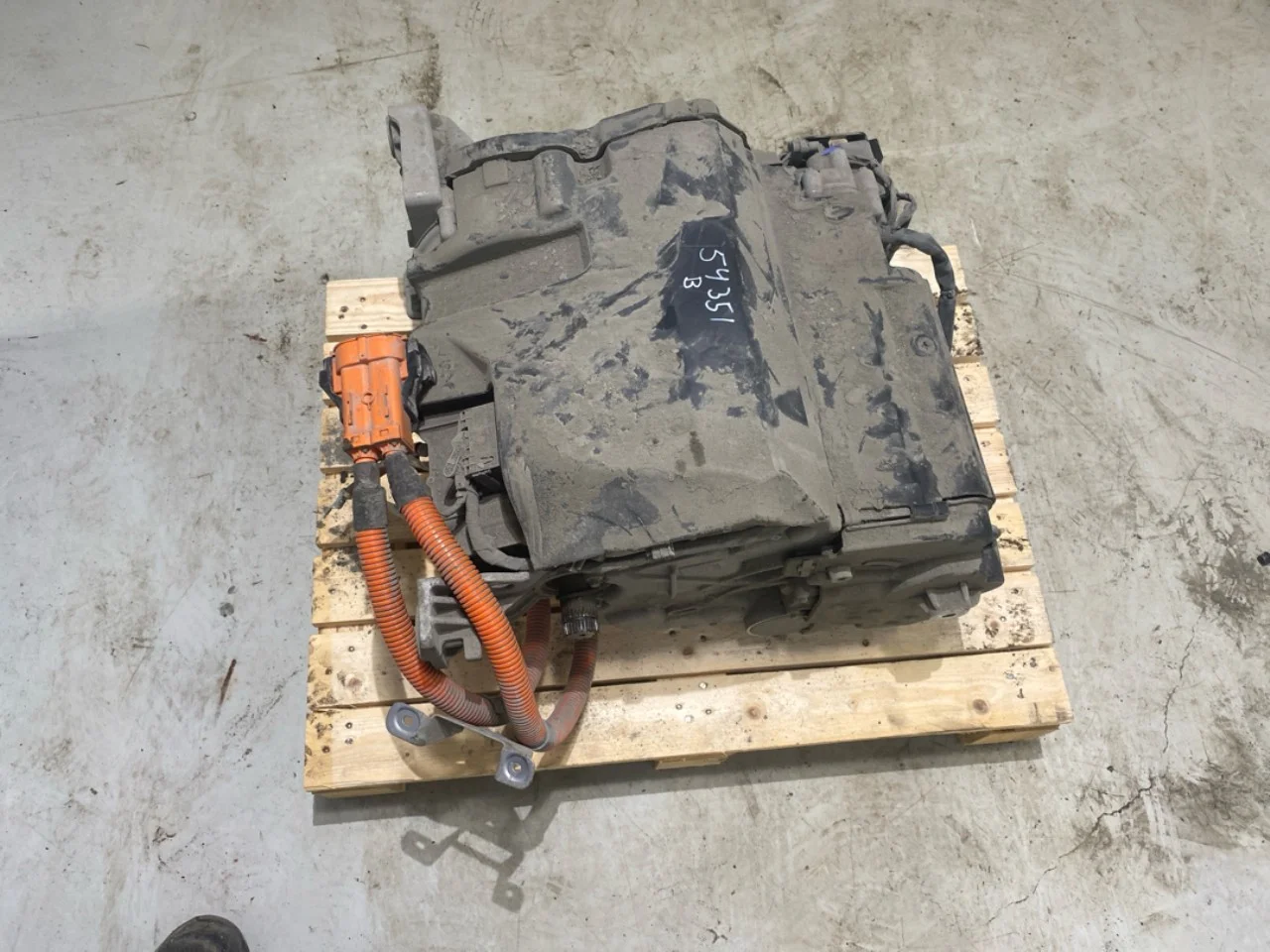 Mercedes EQC 2020- Elektromos motor, hátsó nézet 3