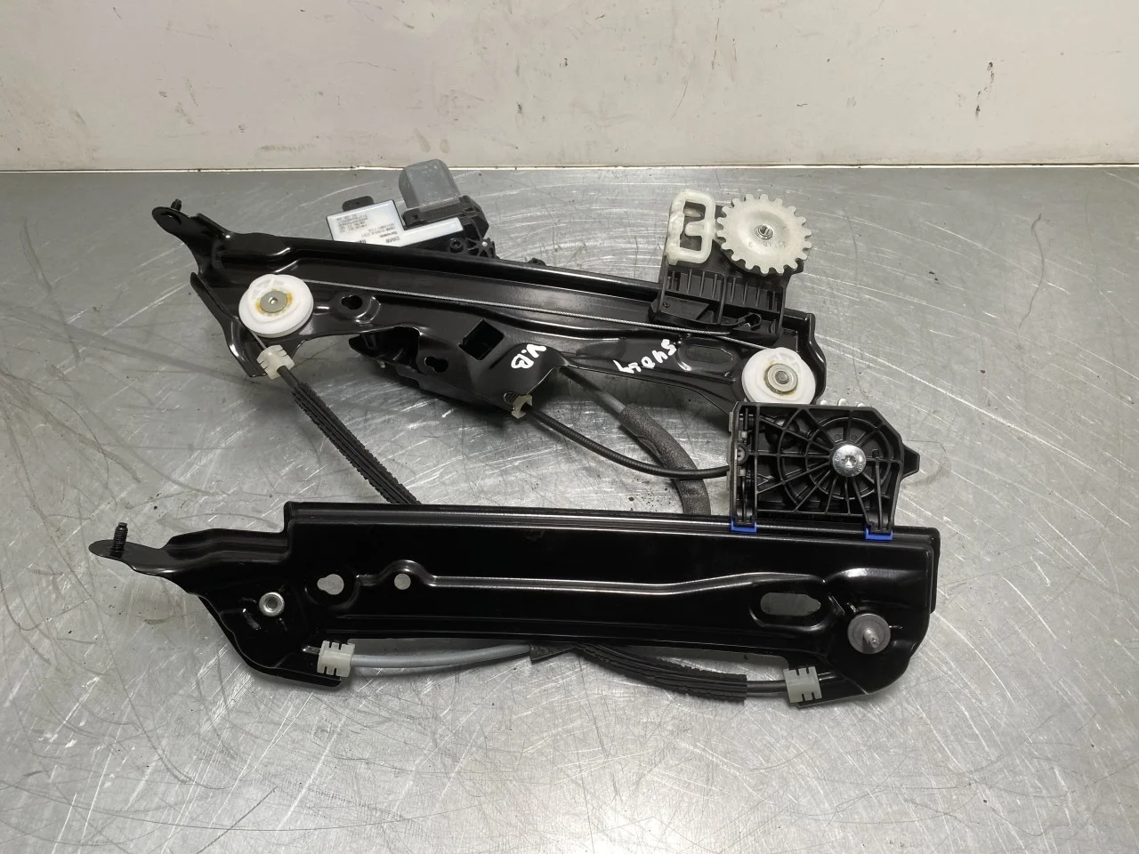 BMW I4 G26 2021-> Macara geam electrică, completă vedere 2