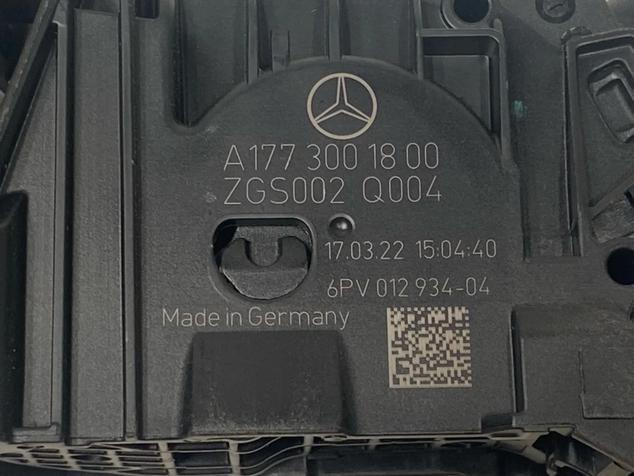 Mercedes EQA H243 2021- Gázpedál nézet 3