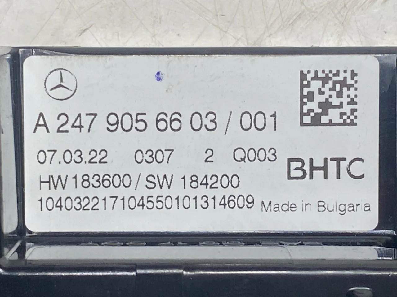 Mercedes EQA H243 2021- Unitate de comandă încălzire vedere 3