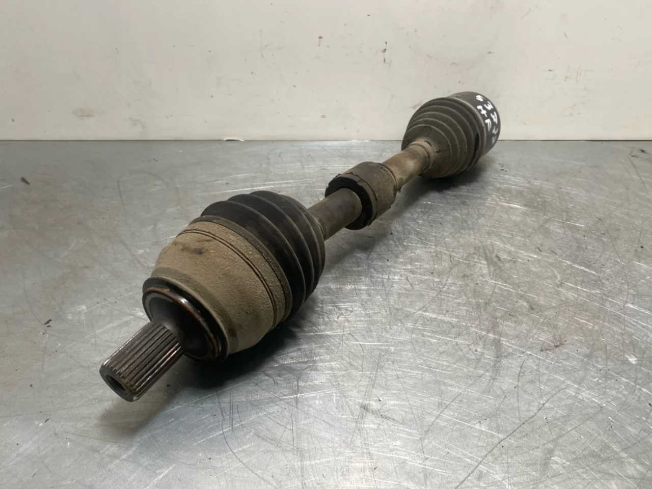 Mercedes EQA H243 2021- Front right driveshaft view 2