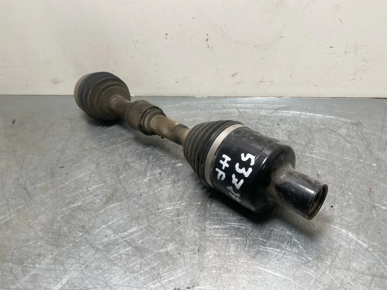 Mercedes EQA H243 2021- Front right driveshaft view 3