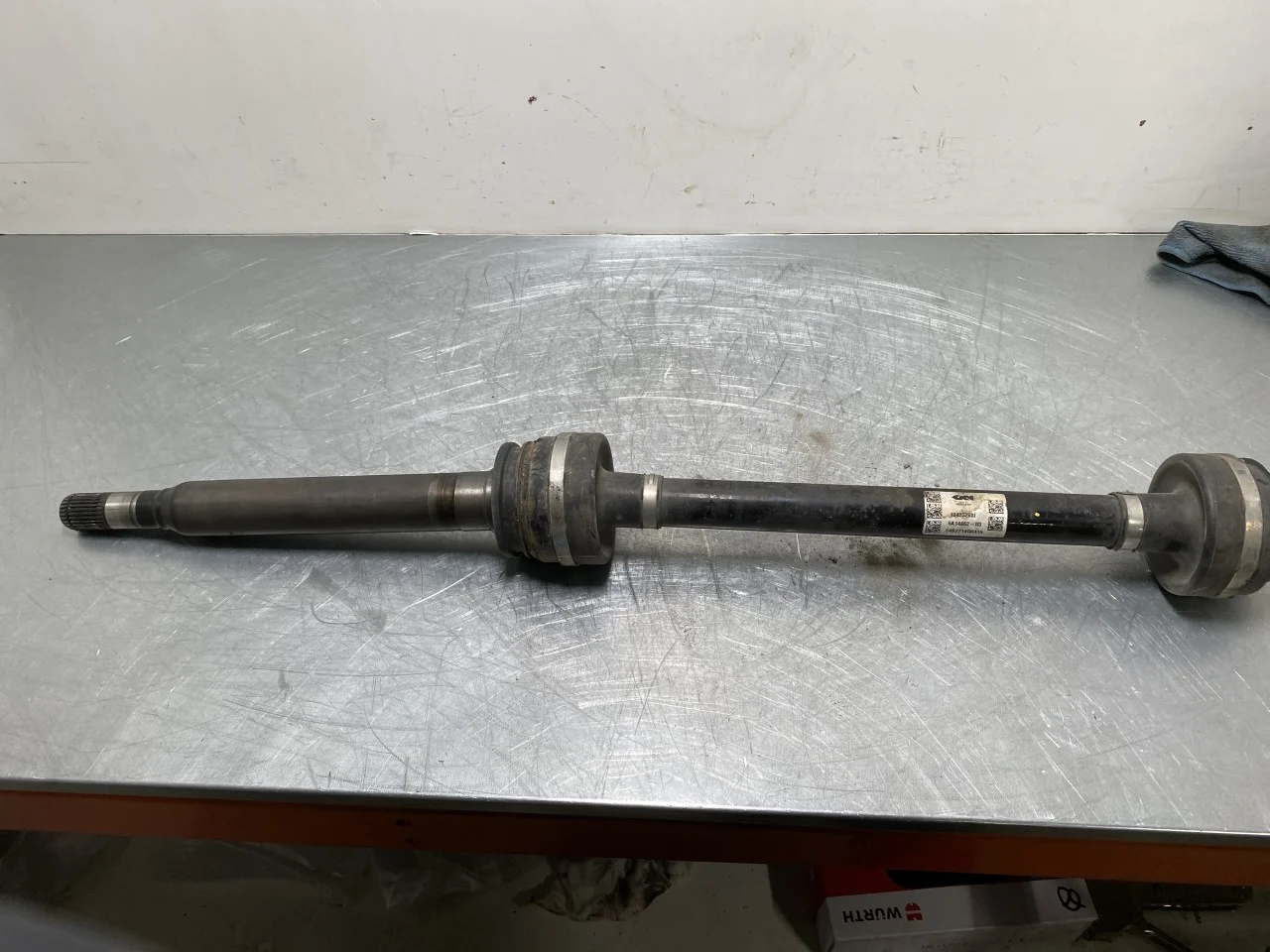 BMW I4 G26 2021-> Rear right driveshaft