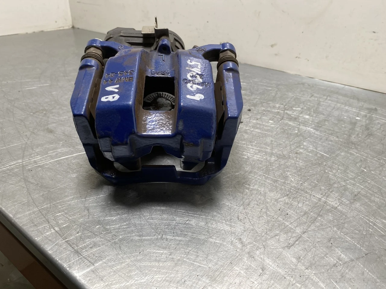 BMW I4 G26 2021-> Etrier frână spate stânga