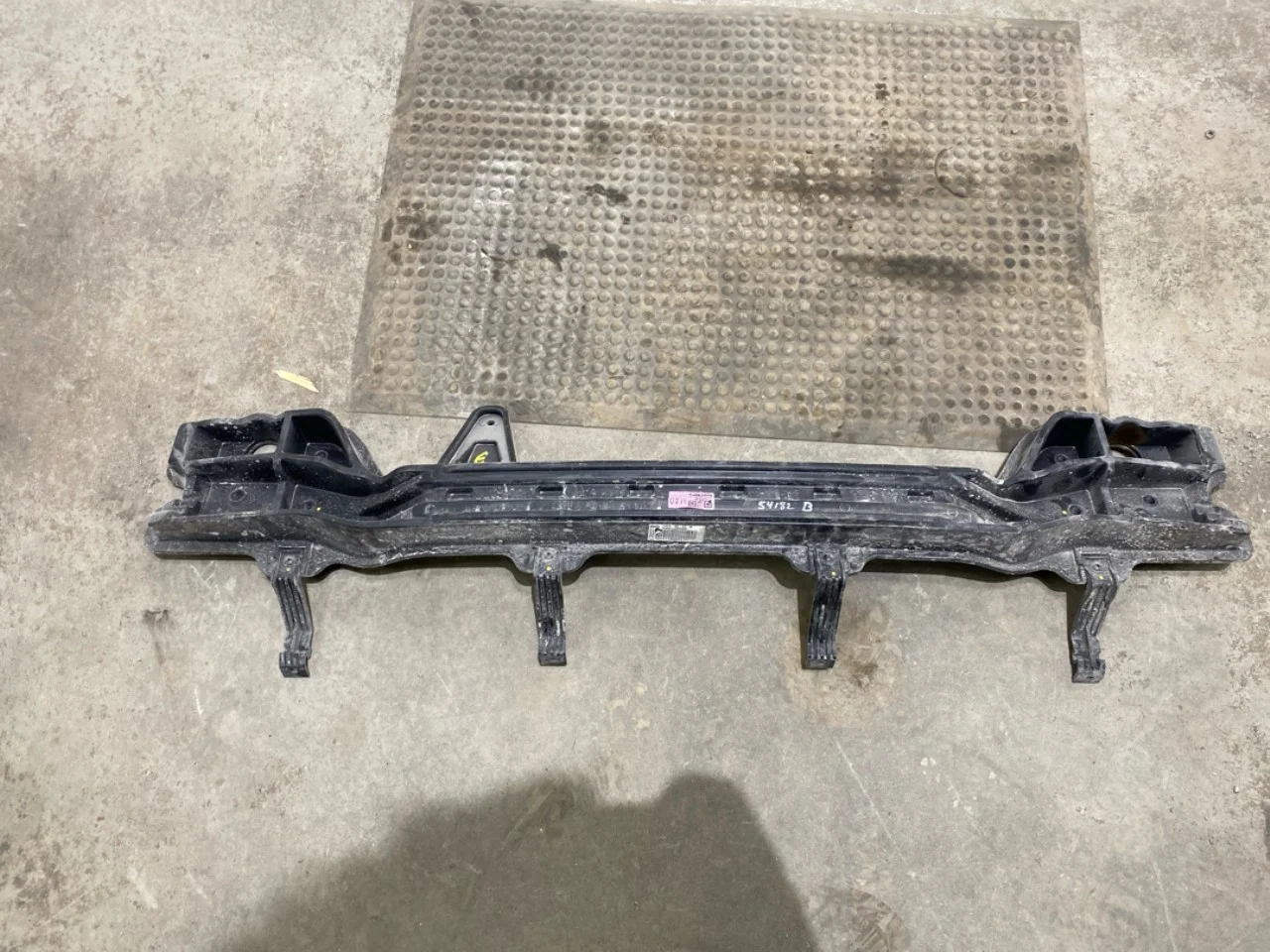 Bumper reinforcement beam, rear