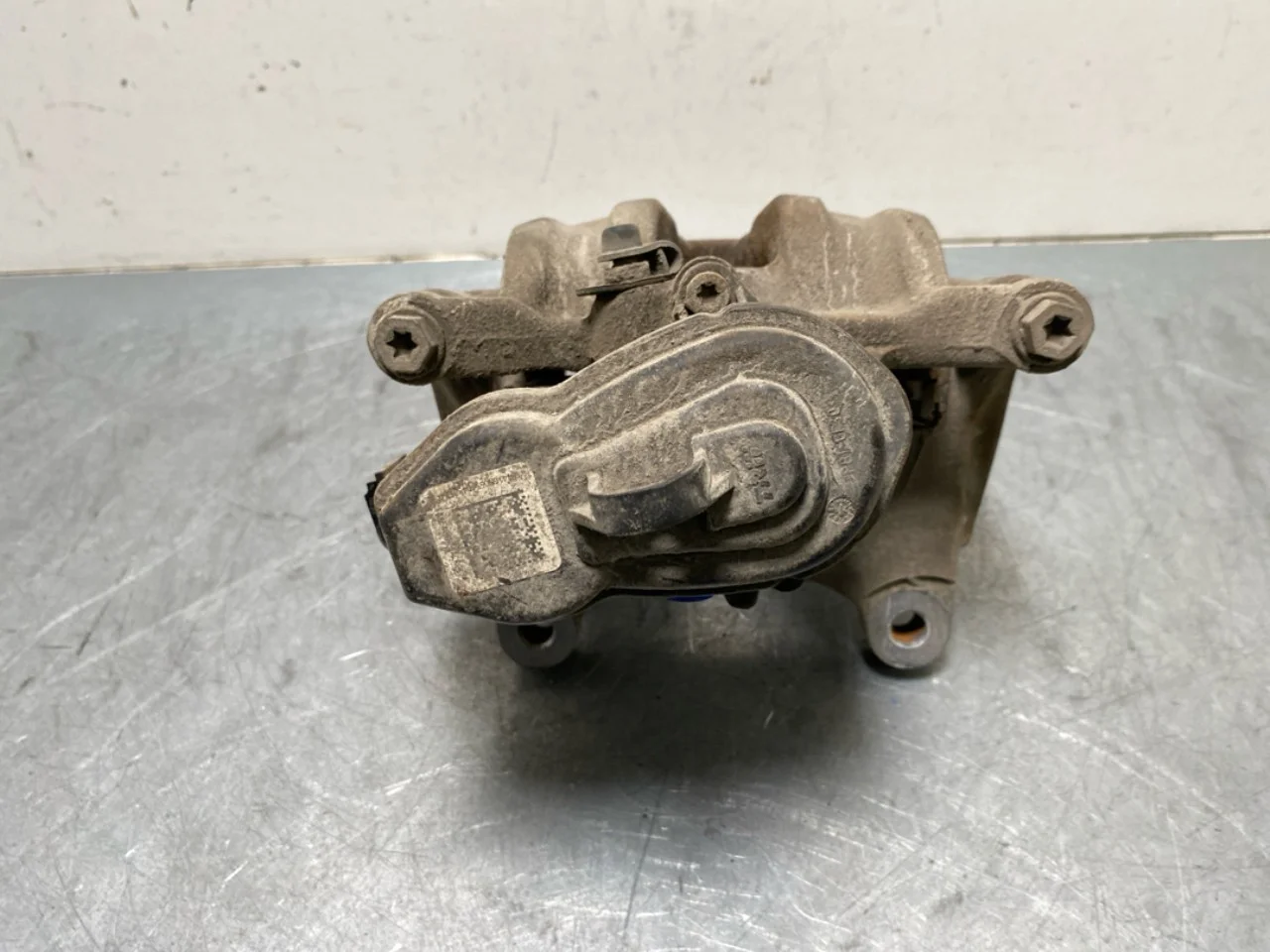 Audi E-TRON, S GE 2019- Rear left brake caliper view 2