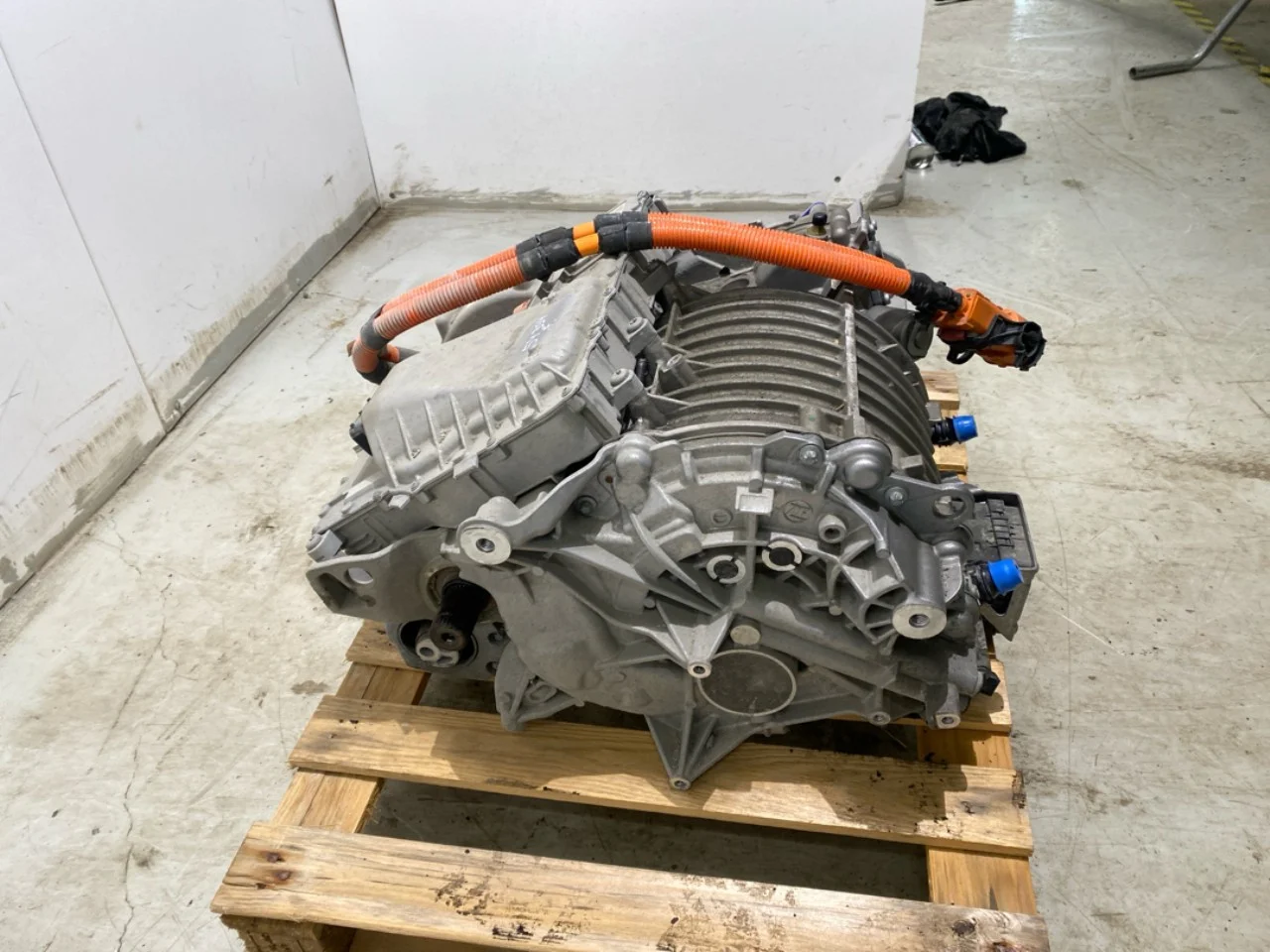 Mercedes EQB X243 2022- Elektromos motor, első nézet 3