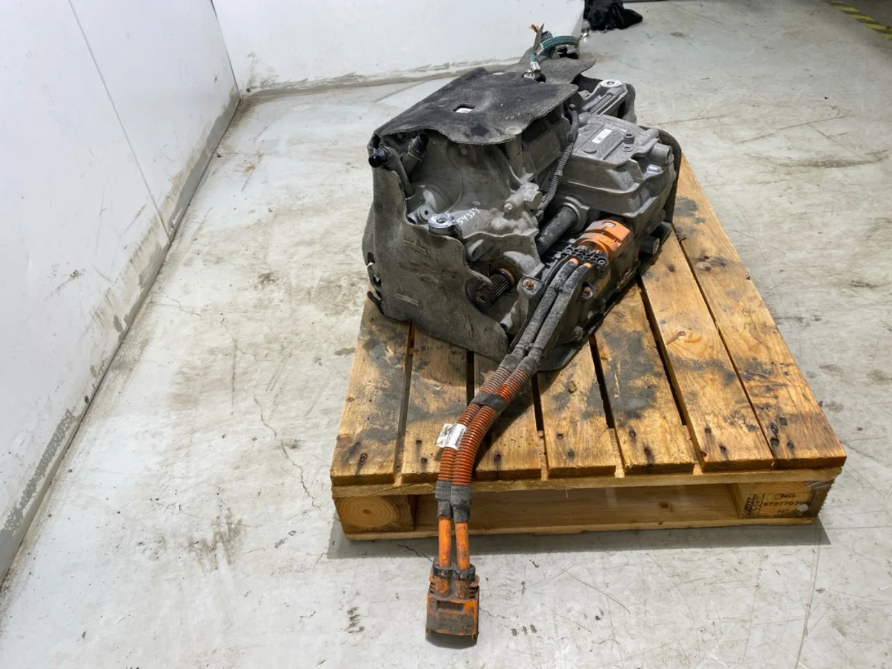 Mercedes EQB X243 2022- Motor electric spate vedere 2