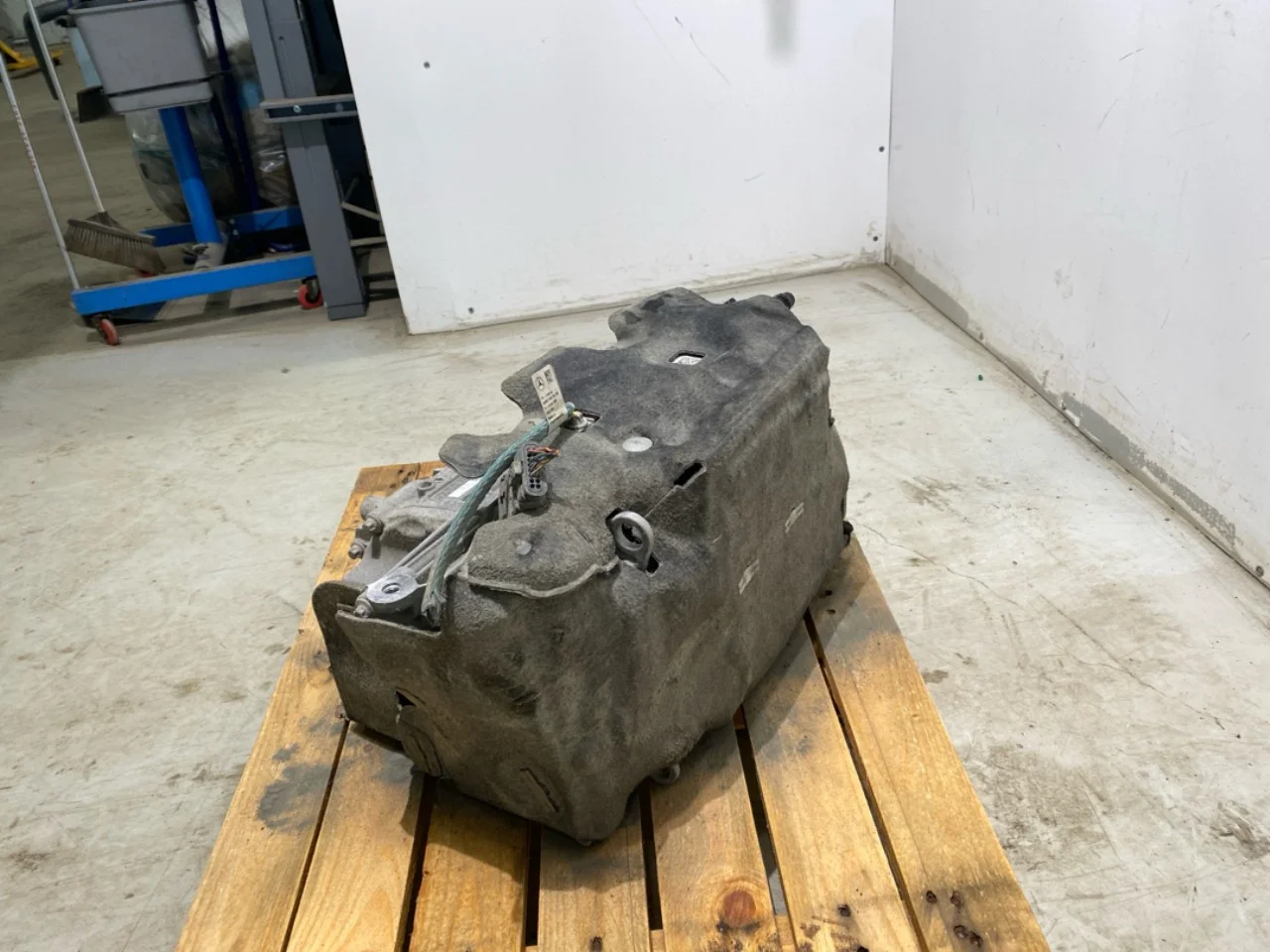 Mercedes EQB X243 2022- Motor electric spate vedere 4
