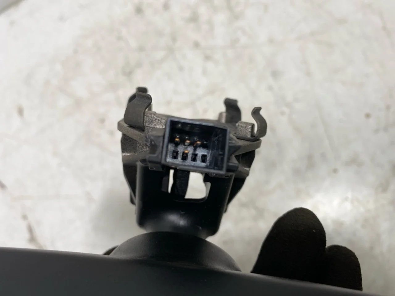 Cupra BORN 2022- Interior rear-view mirror view 4