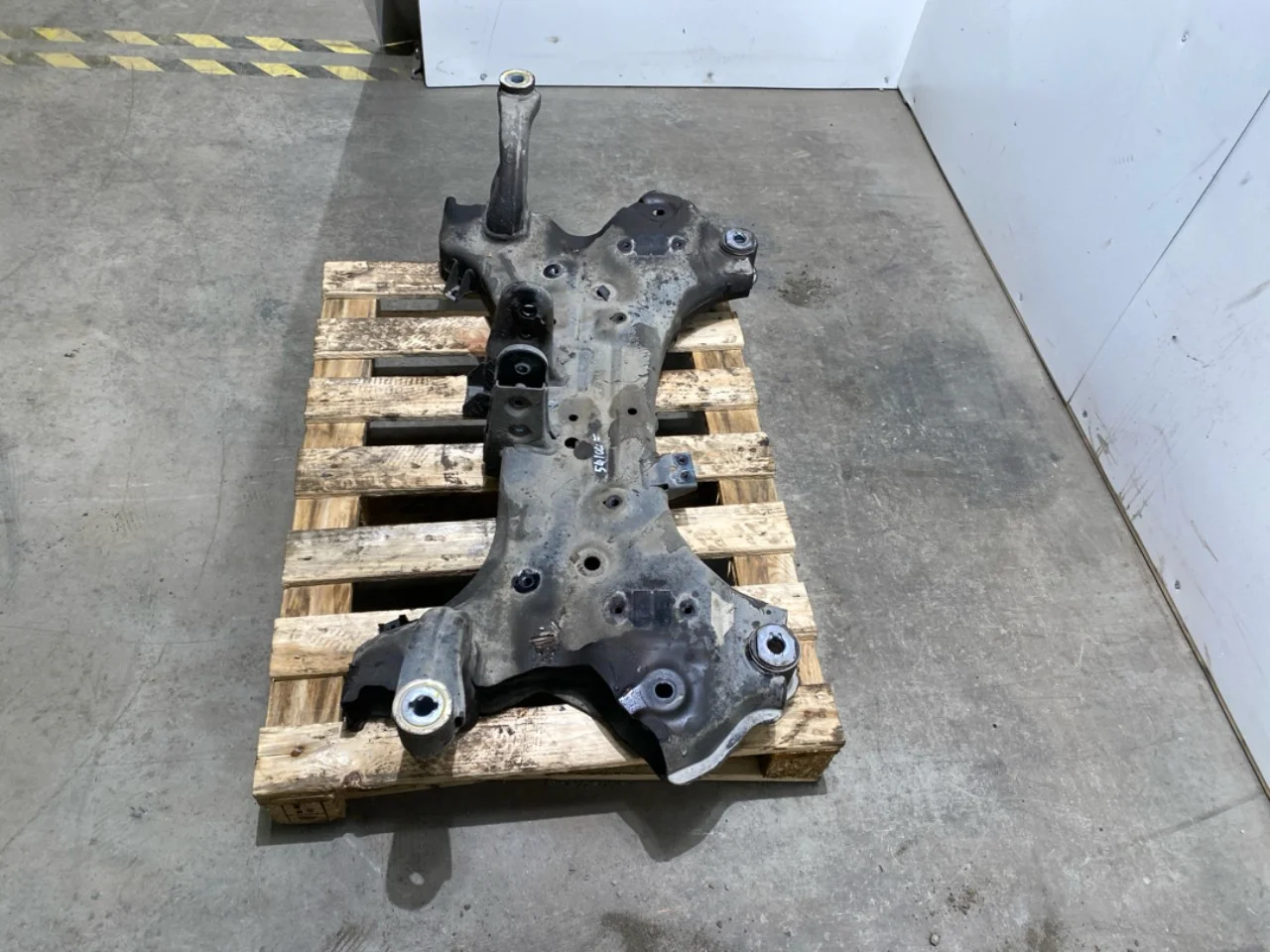 Hyundai KONA / ELECTRIC 2018-23 Front subframe view 2