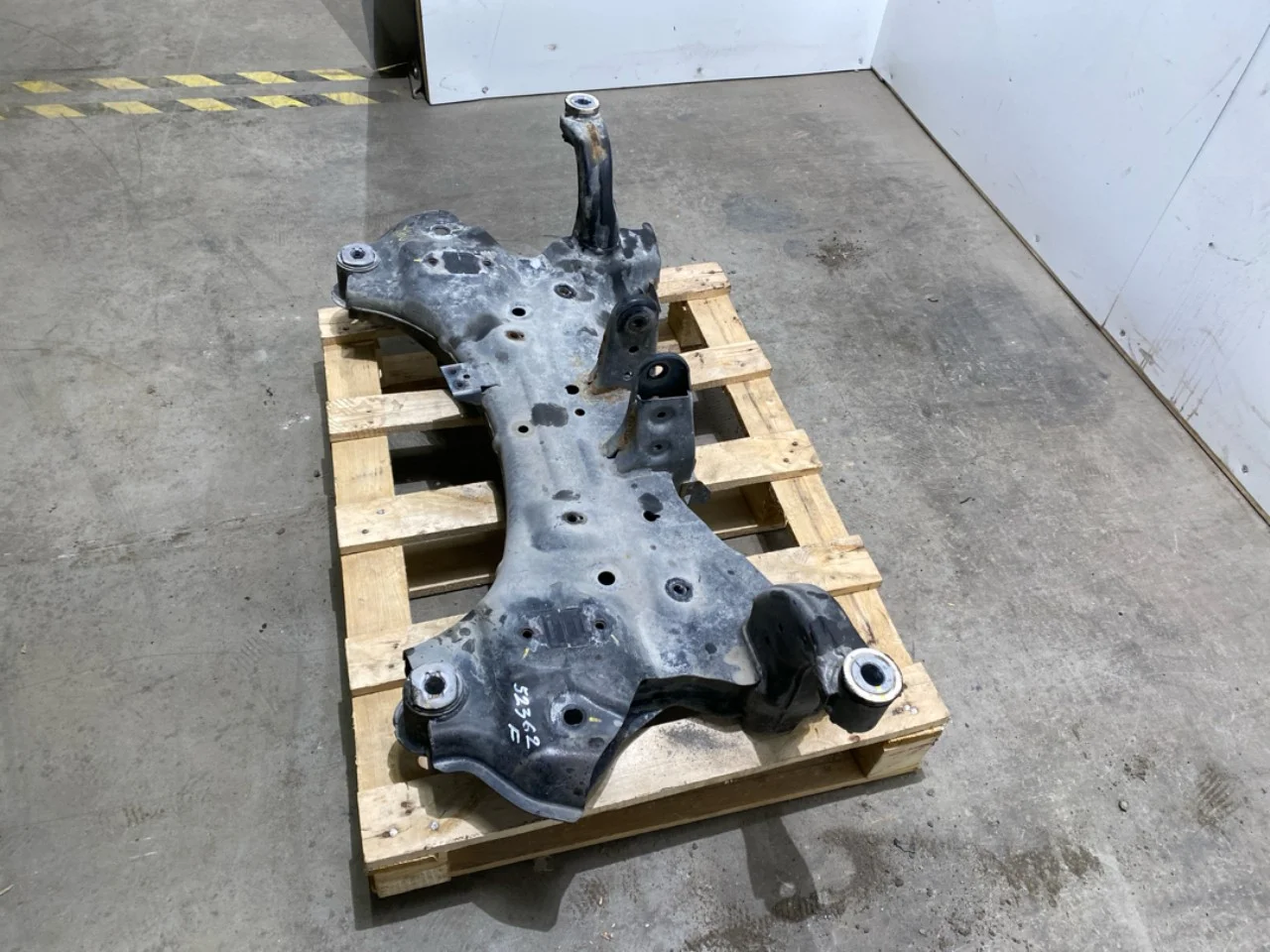 Hyundai KONA / ELECTRIC 2018-23 Front subframe view 2