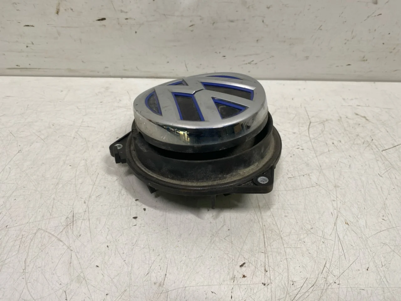 Volkswagen GOLF, E-GOLF VII 2013-20 Tailgate exterior handle view 3