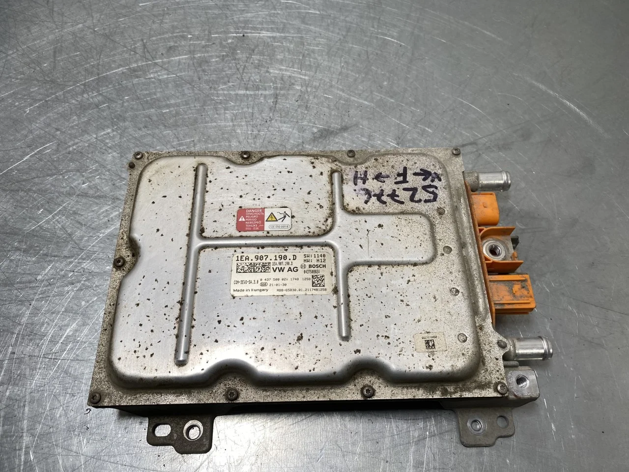 Volkswagen ID.4 2021- Convertor de tensiune, baterie