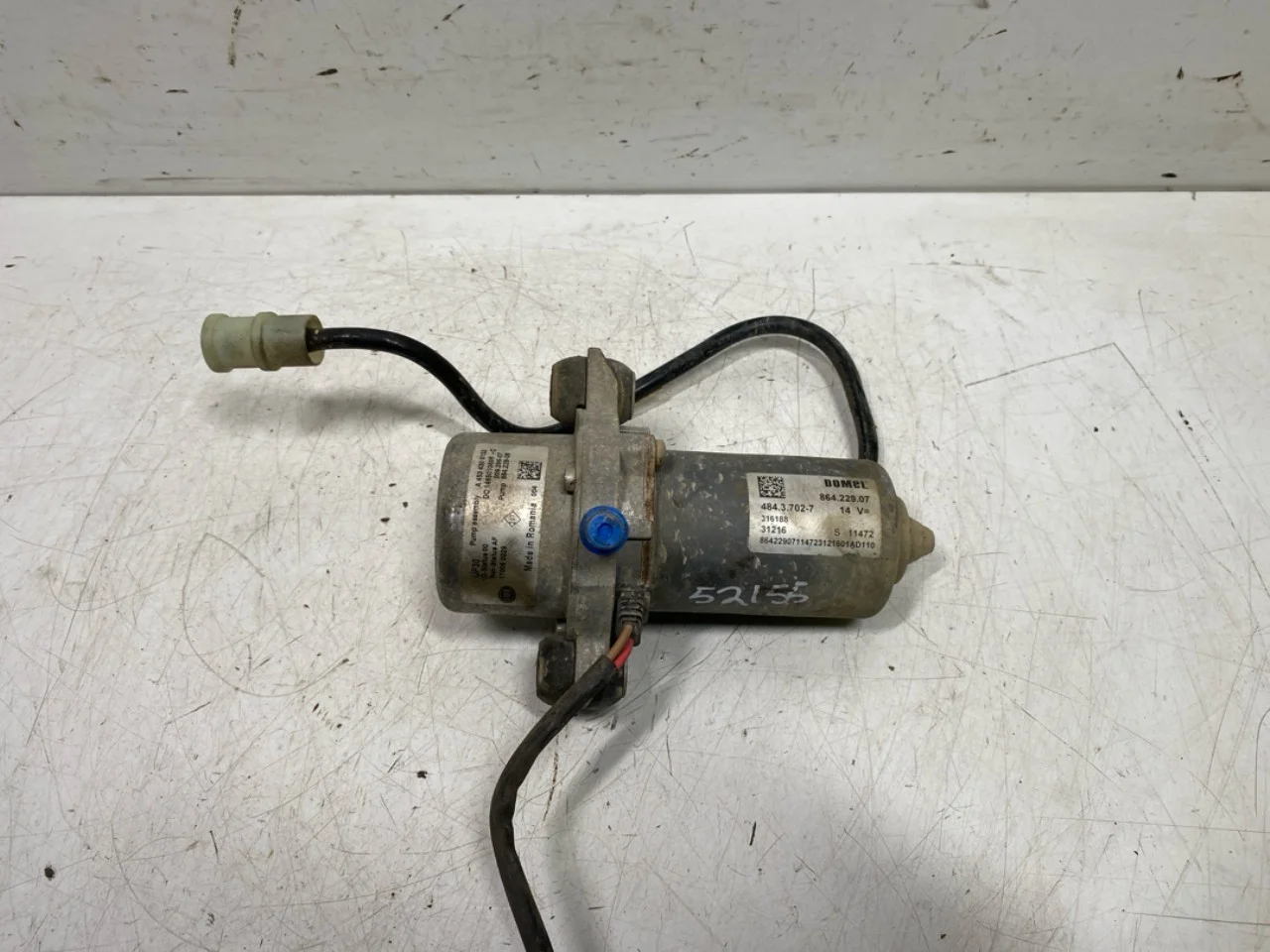 Renault KANGOO II 2015-21 Vacuum pump view 4