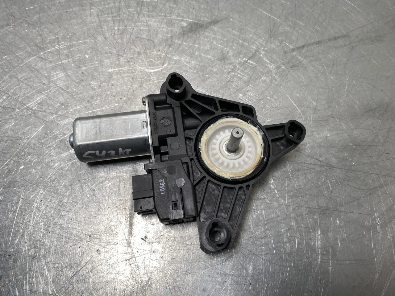 Mercedes EQC 2020- Ablakemelő motor