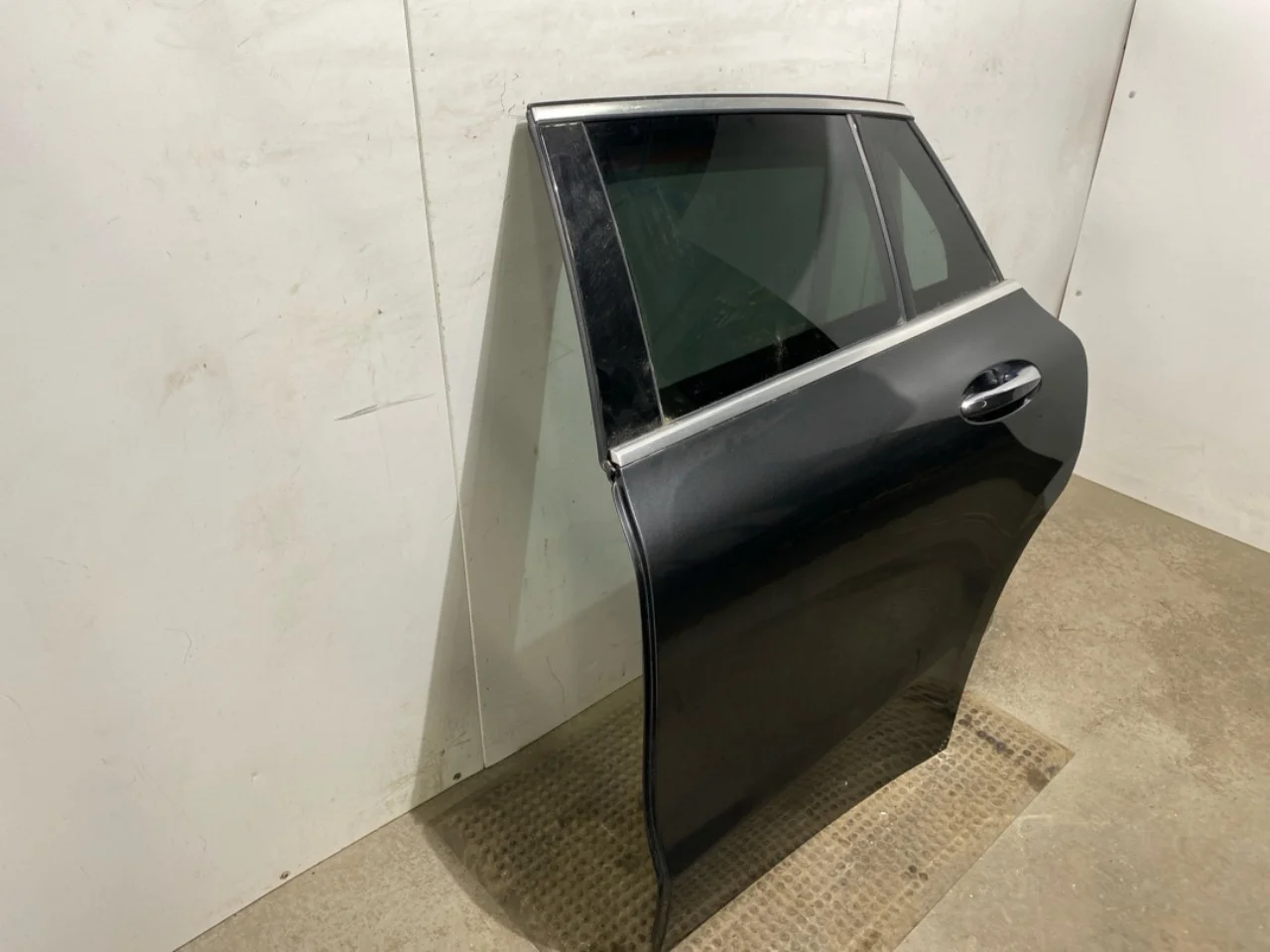 Mercedes EQC 2020- Ajtó, 4 ajtós, hátsó, bal nézet 2
