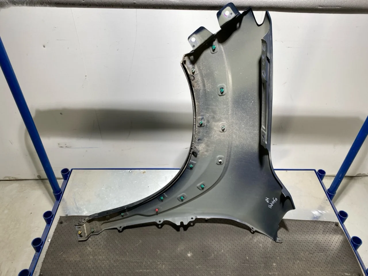 Hyundai KONA / ELECTRIC 2018-23 Front right fender view 4
