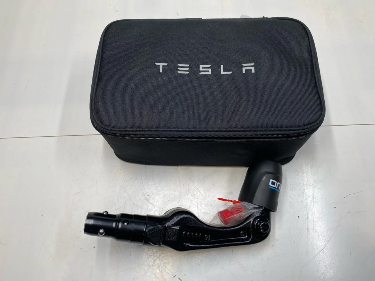 Tesla MODEL Y 2021- Tow bar view 2