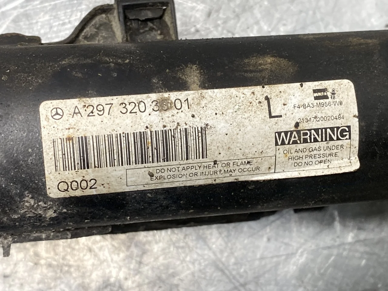 Mercedes EQS V297 2022- Shock absorber, rear view 4