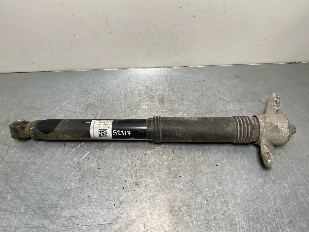 Polestar 2 2020- Shock absorber, rear