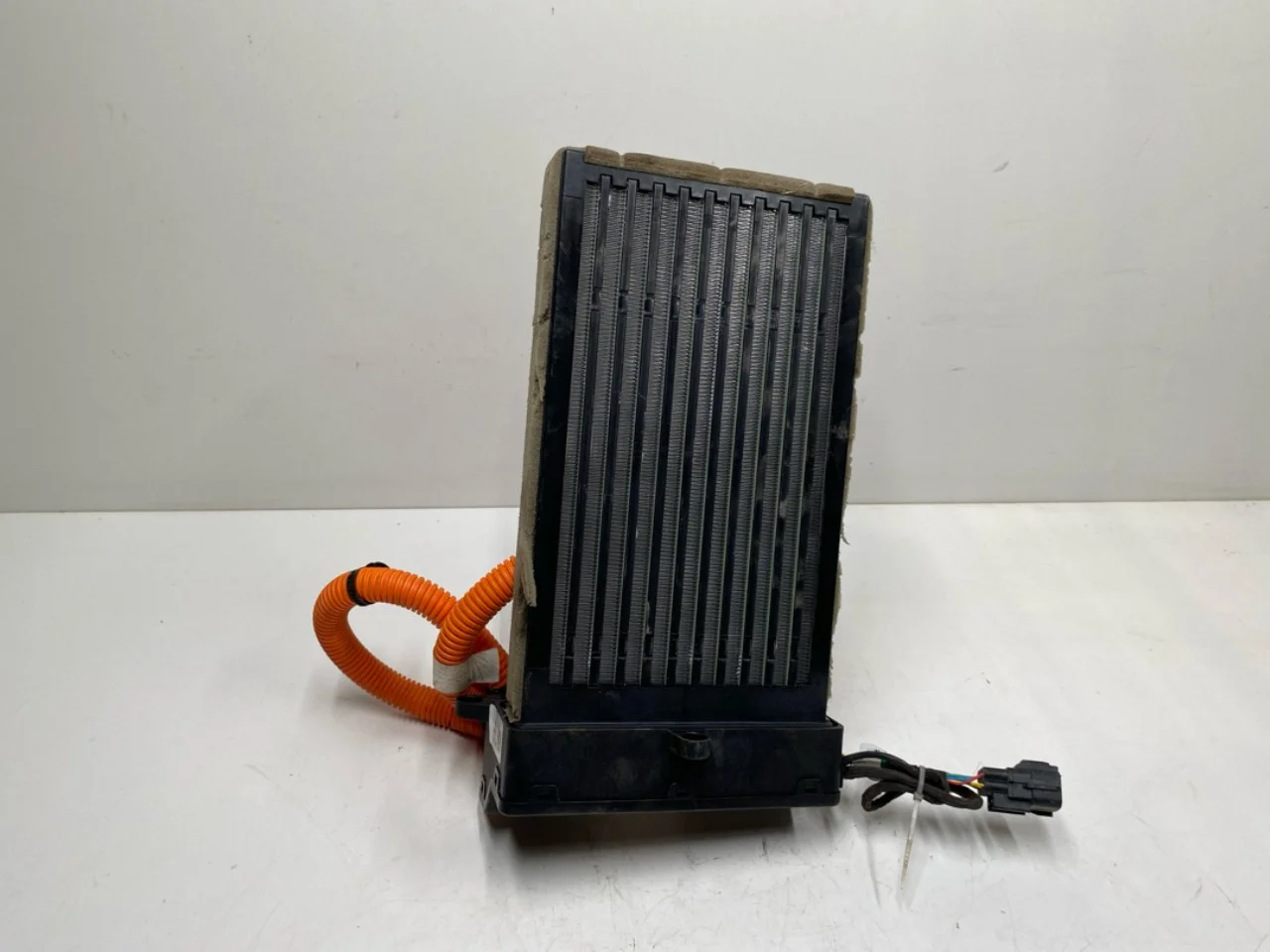 Kia EV6 2022- Radiator încălzire electric vedere 2