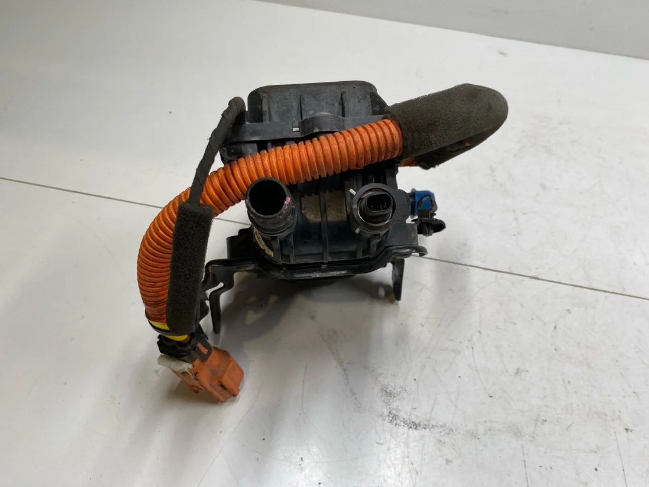 Kia EV6 2022- Heater core, for air-conditioned system view 4