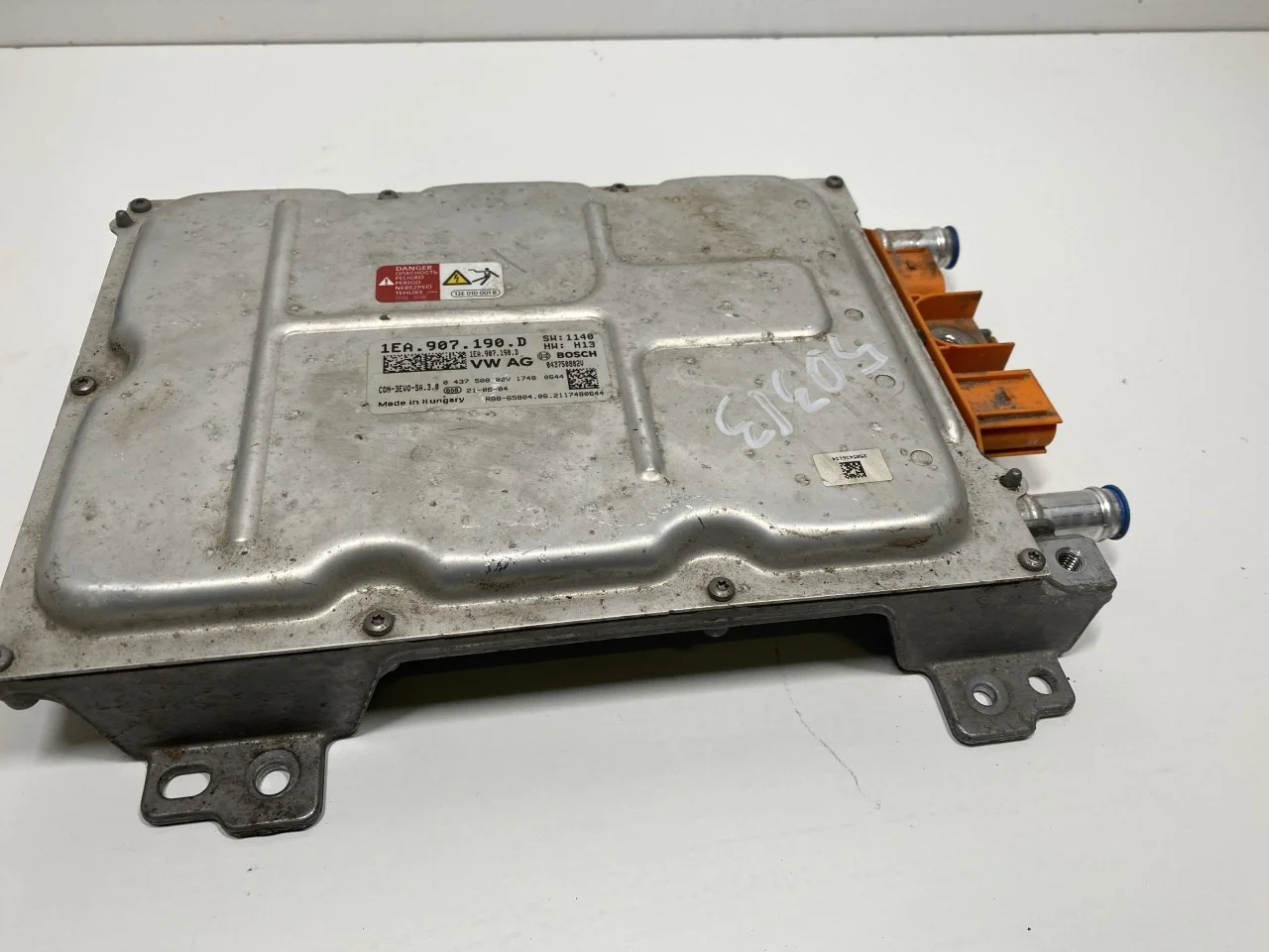Volkswagen ID.4 2021- Feszültségátalakító, akkumulátor