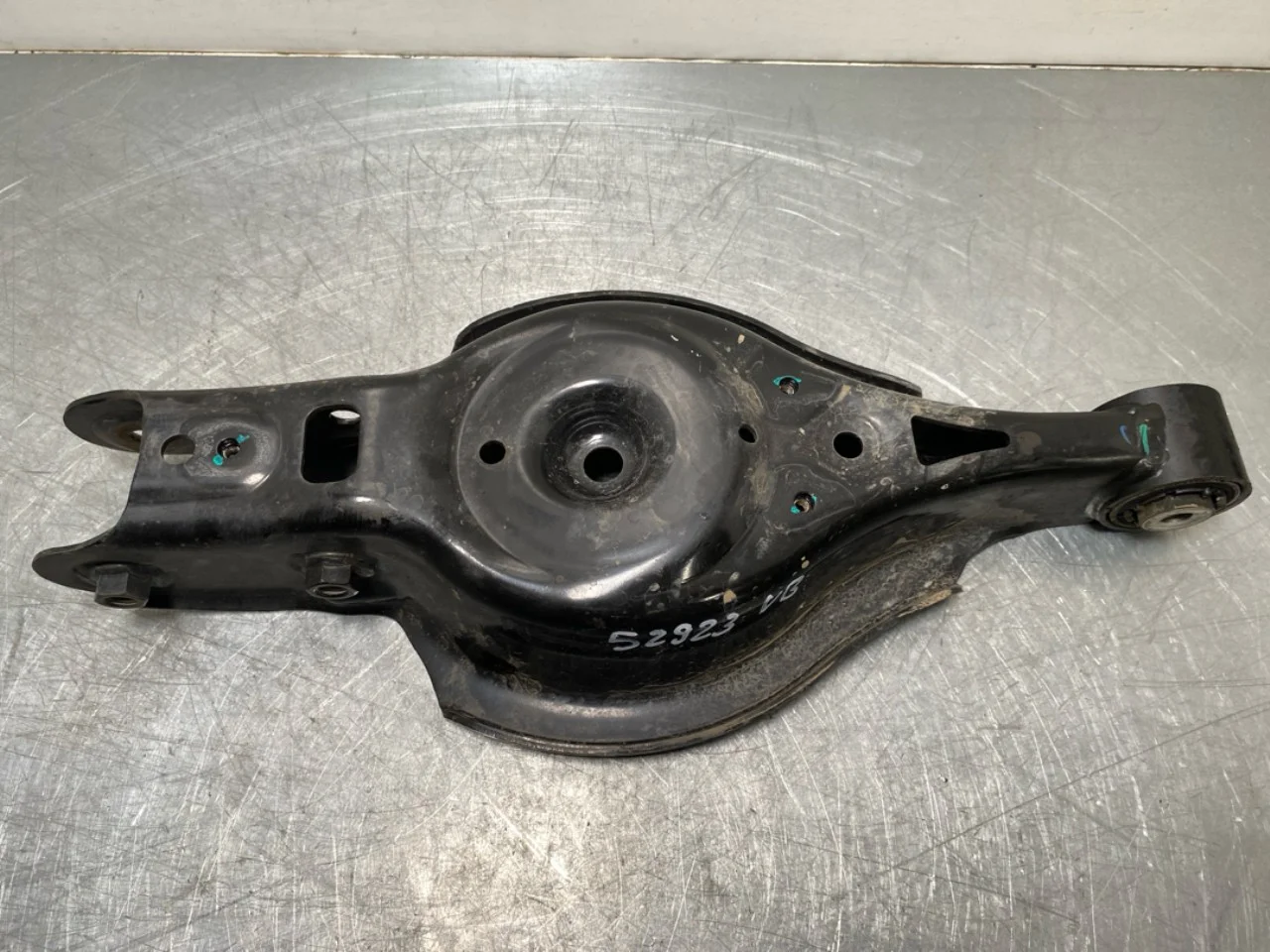 Volvo EX30 2024- Braț suspensie, stânga spate vedere 2