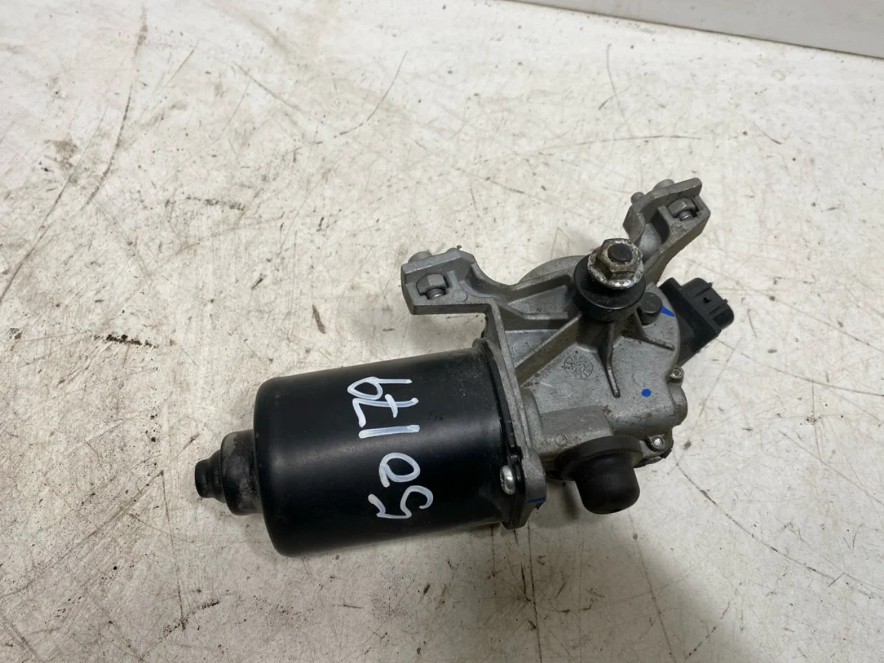 Maxus E-DELIVER3 EV30 2020- Motor ștergător parbriz